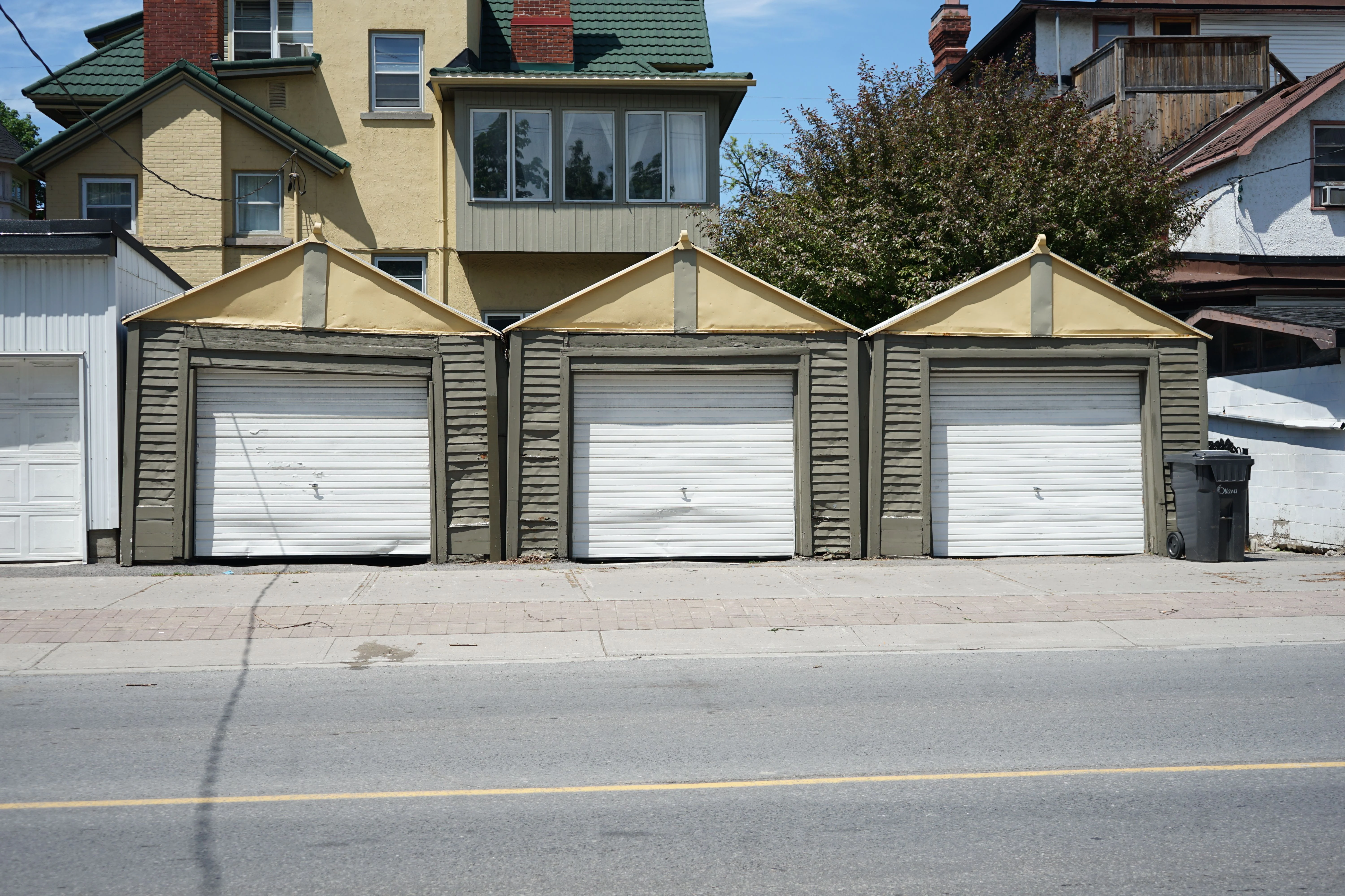 Residential garage door in Boone